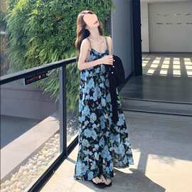 夏季蓝色碎花连衣裙吊带长裙海边度假沙滩裙超仙三亚泰国旅游拍照