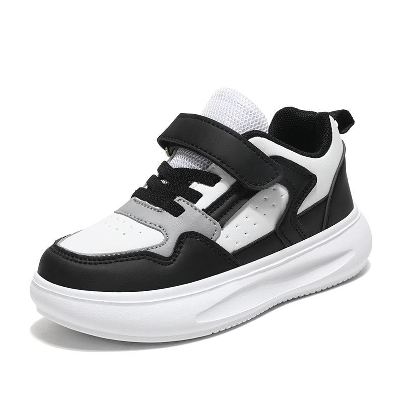 MQ738 white black (leather surface)