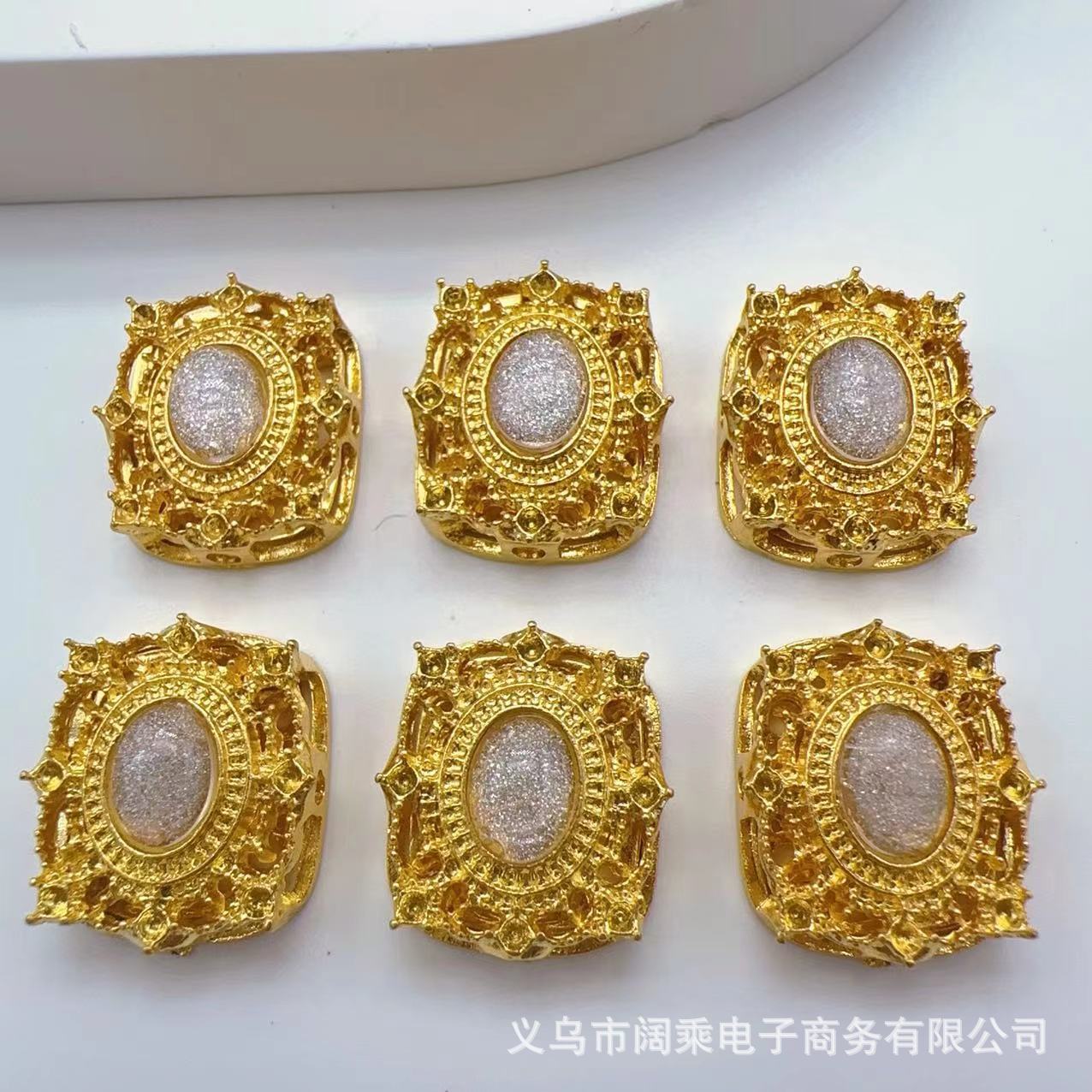 ダイヤモンドの長い方の大きい魔の箱の多い八穴のジルコニウムのdiyの手作りのビーズのブレスレットのネックレスの合金のアクセサリーのビーズの部品