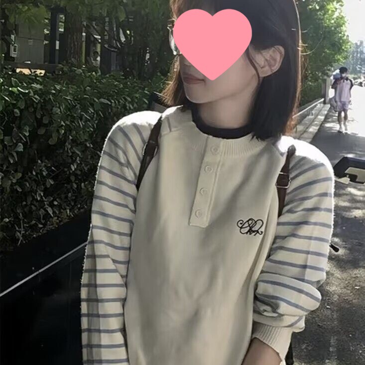 Half-button embroidered patchwork striped knit sweater for women, raglan sleeves, loose fit, youthful and gentle style, long-sleeved loose sweater Half-button embroidered patchwork striped knit sweater for women, raglan sleeves, loose fit, youthful and gentle style, long-sleeved loose sweater