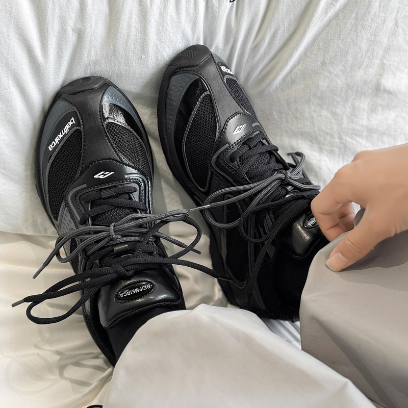 Breathable Lace-Up Couple's Casual Shoes, Sports Retro Thin-Soled Mesh Shoes, 2026 Summer New Mesh Jogging Shoes Breathable Lace-Up Couple's Casual Shoes, Sports Retro Thin-Soled Mesh Shoes, 2026 Summer New Mesh Jogging Shoes