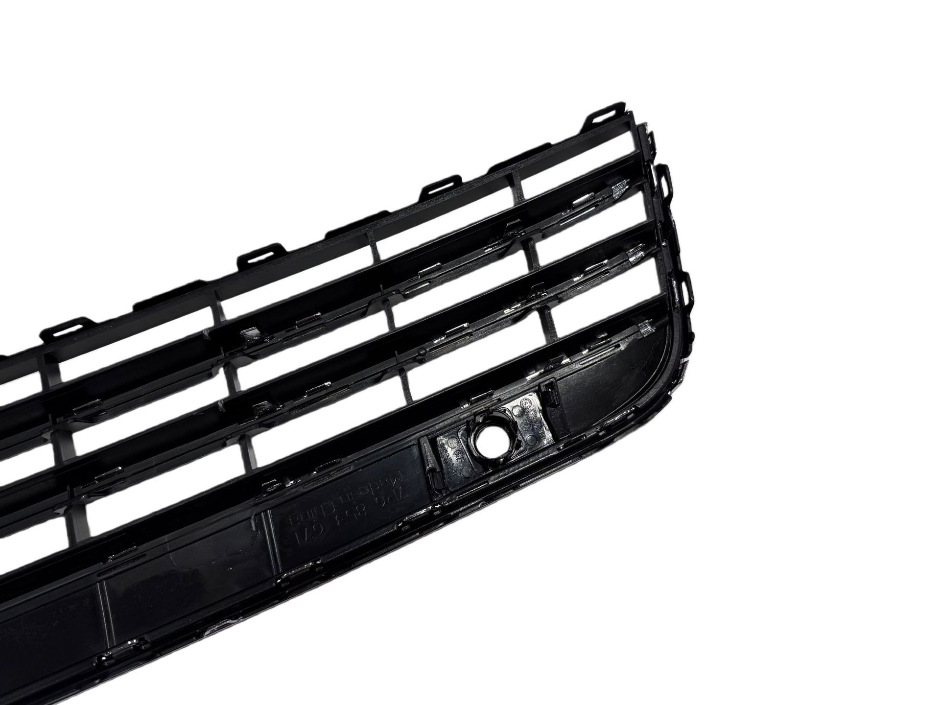 Volkswagen Touareg 11-14 Front Bumper Lower Grille 7P6853671E