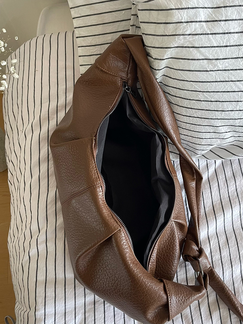 Korean Instagram Large Capacity Soft Leather Folded Dumpling Lazy and Versatile Casual Commuting One Shoulder Crossbody_voghion.com