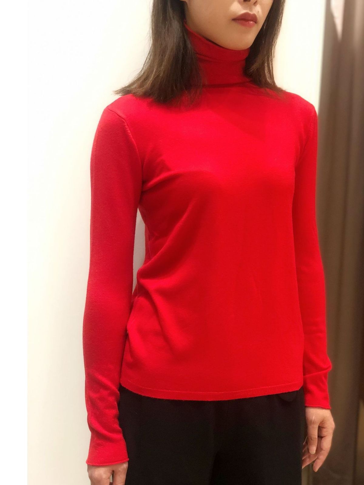 Soft cashmere red base body-friendly sweater