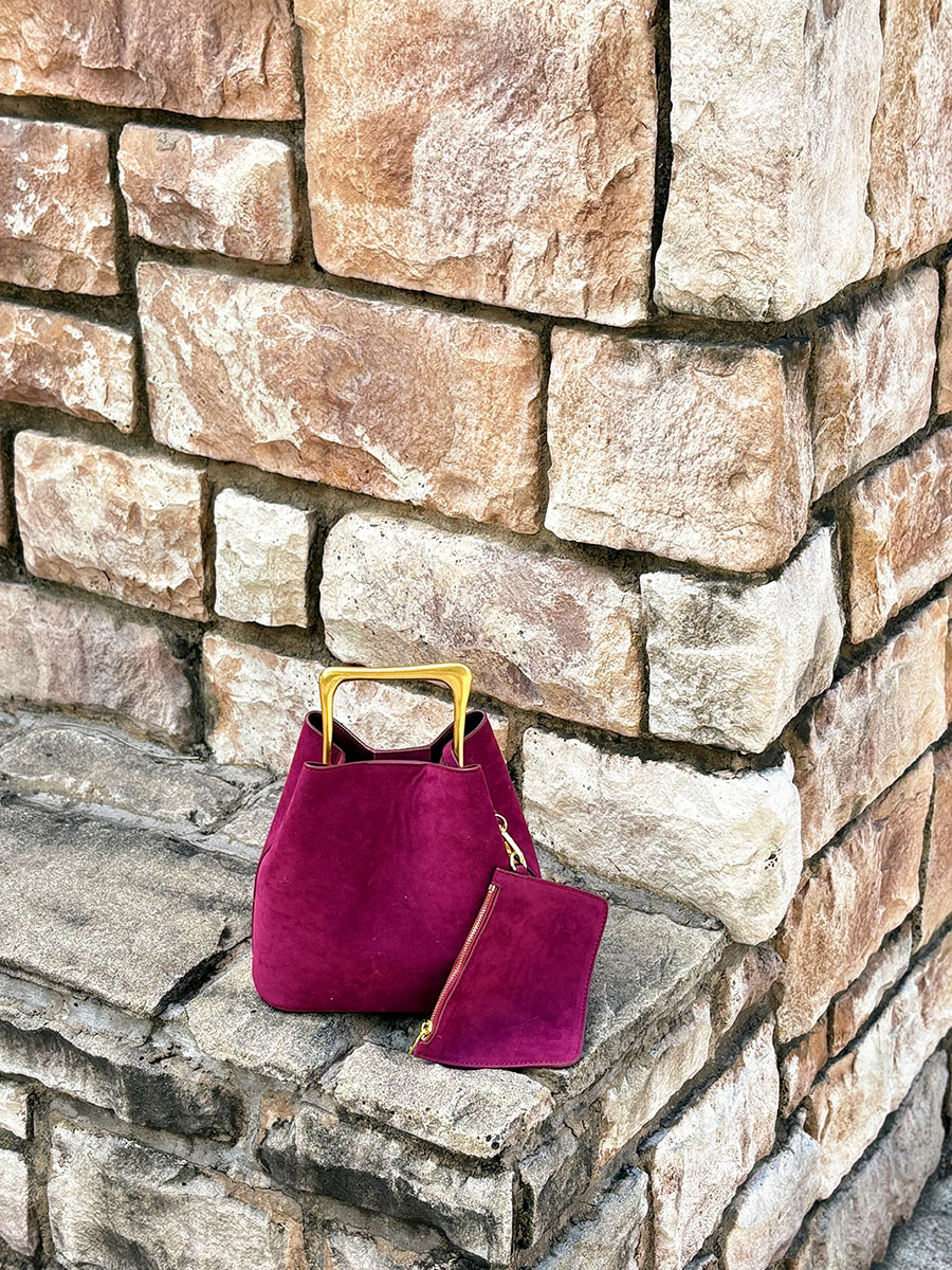 Rosarote Wildleder-Beuteltasche, lässig-schlicht, leicht luxuriös, mit Metallgriff, Damenhandtasche_voghion.com