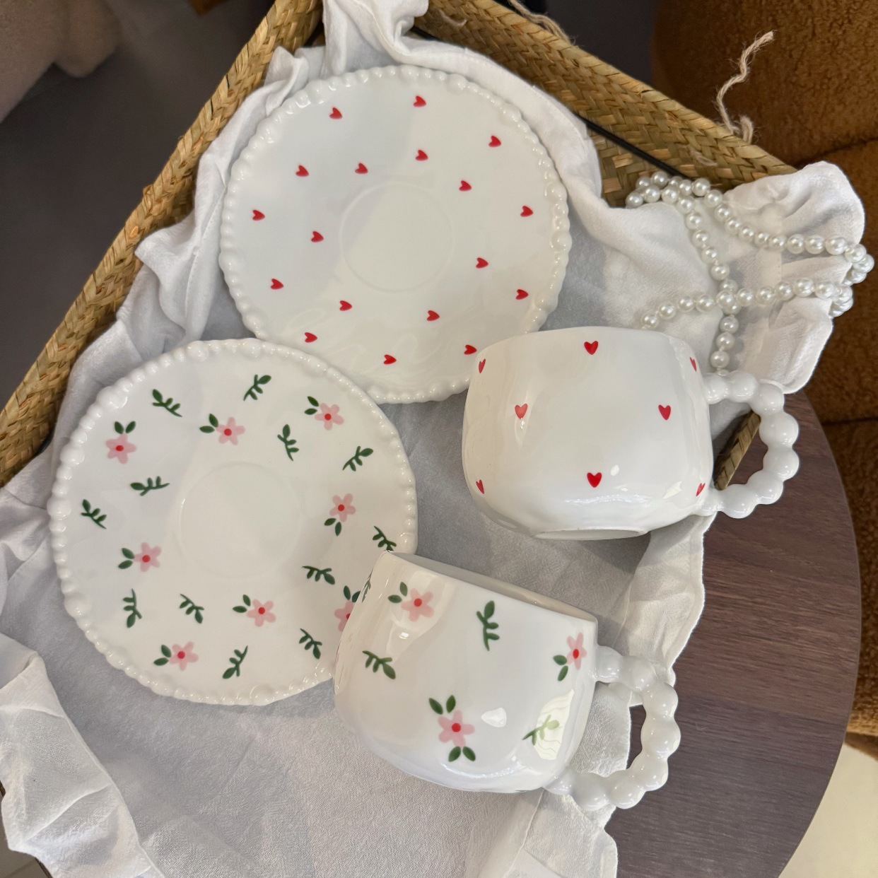 Ins estilo francés mano irregular cerámica taza de café plato mango de cuentas amor plato de té de la tarde taza transfronteriza