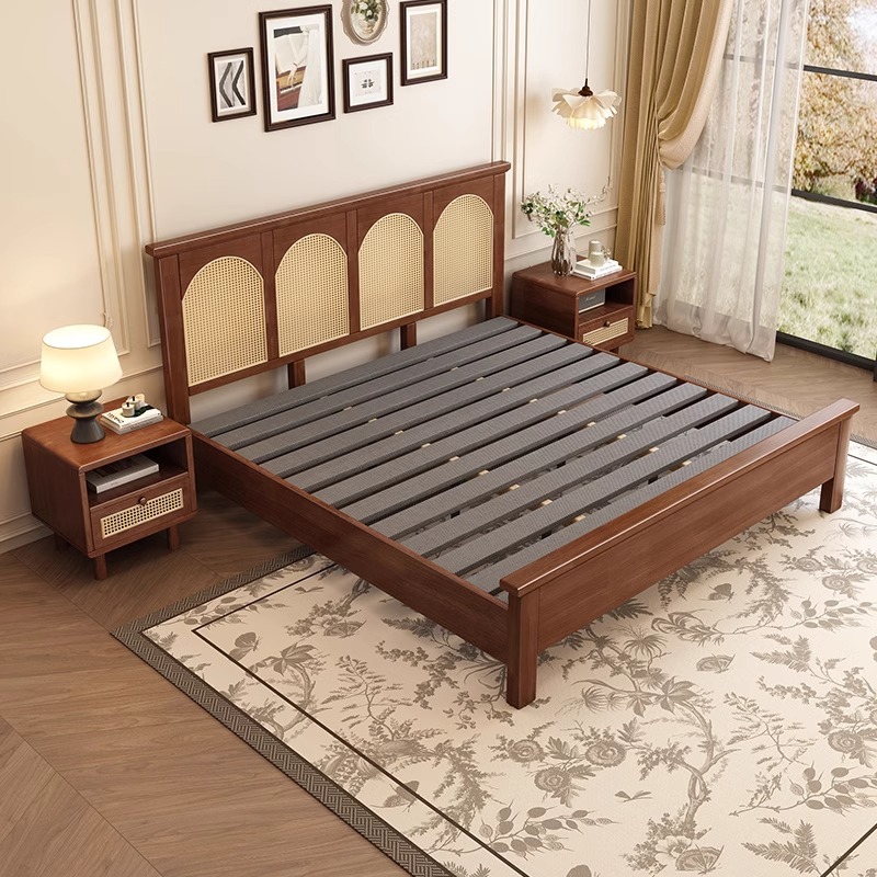 Cama de madera maciza francesa retro color nuez americana dormitorio principal cama doble 1.51.8 estilo medieval moderno simple