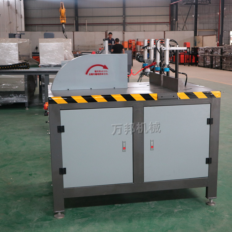 幕墙材料断料锯阳光房用多角度切割机任意角度铝型材切铝机气动