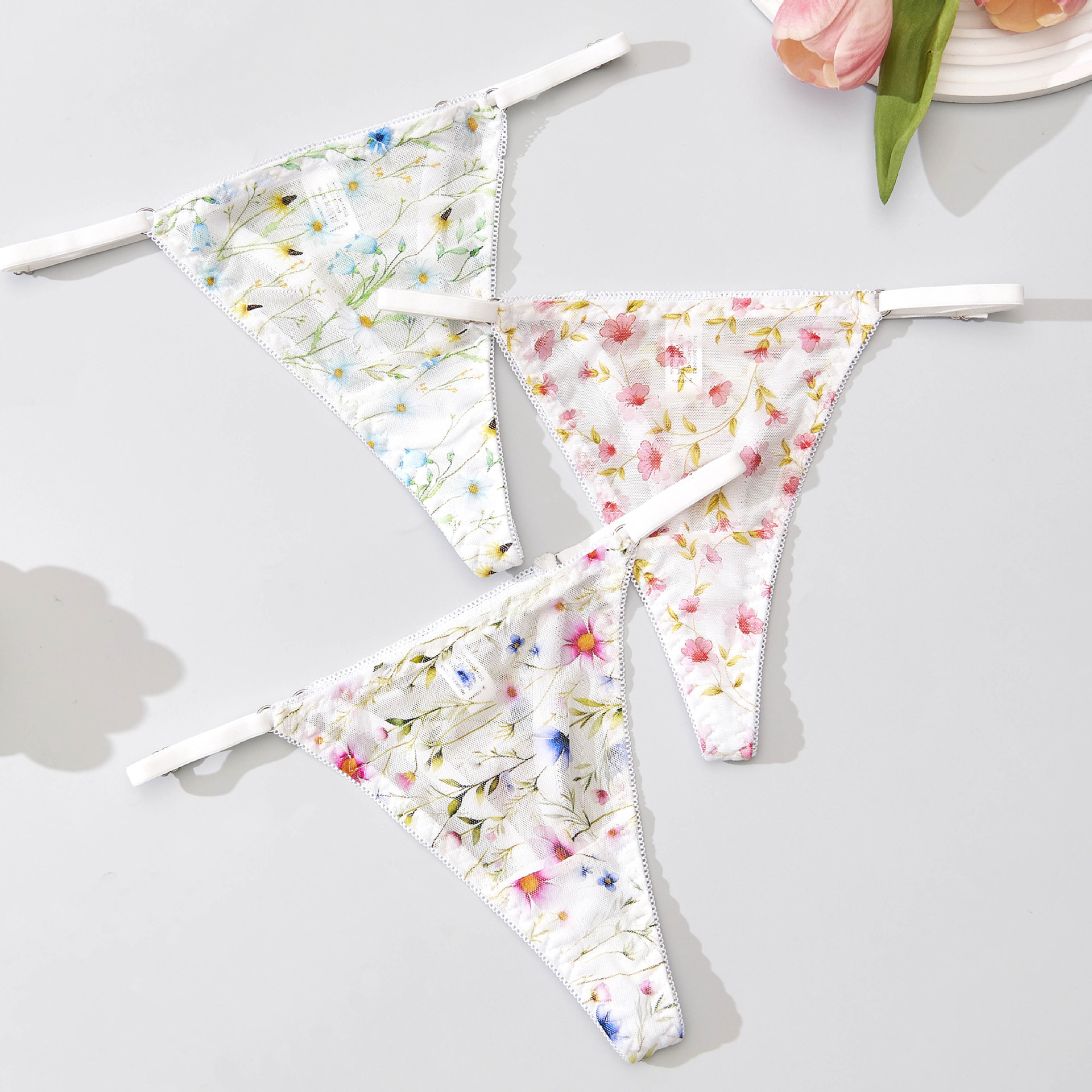 Women's thong panties with printed mesh, breathable, sexy, pure and sweet, girly panties with one strap, cross-border foreign trade