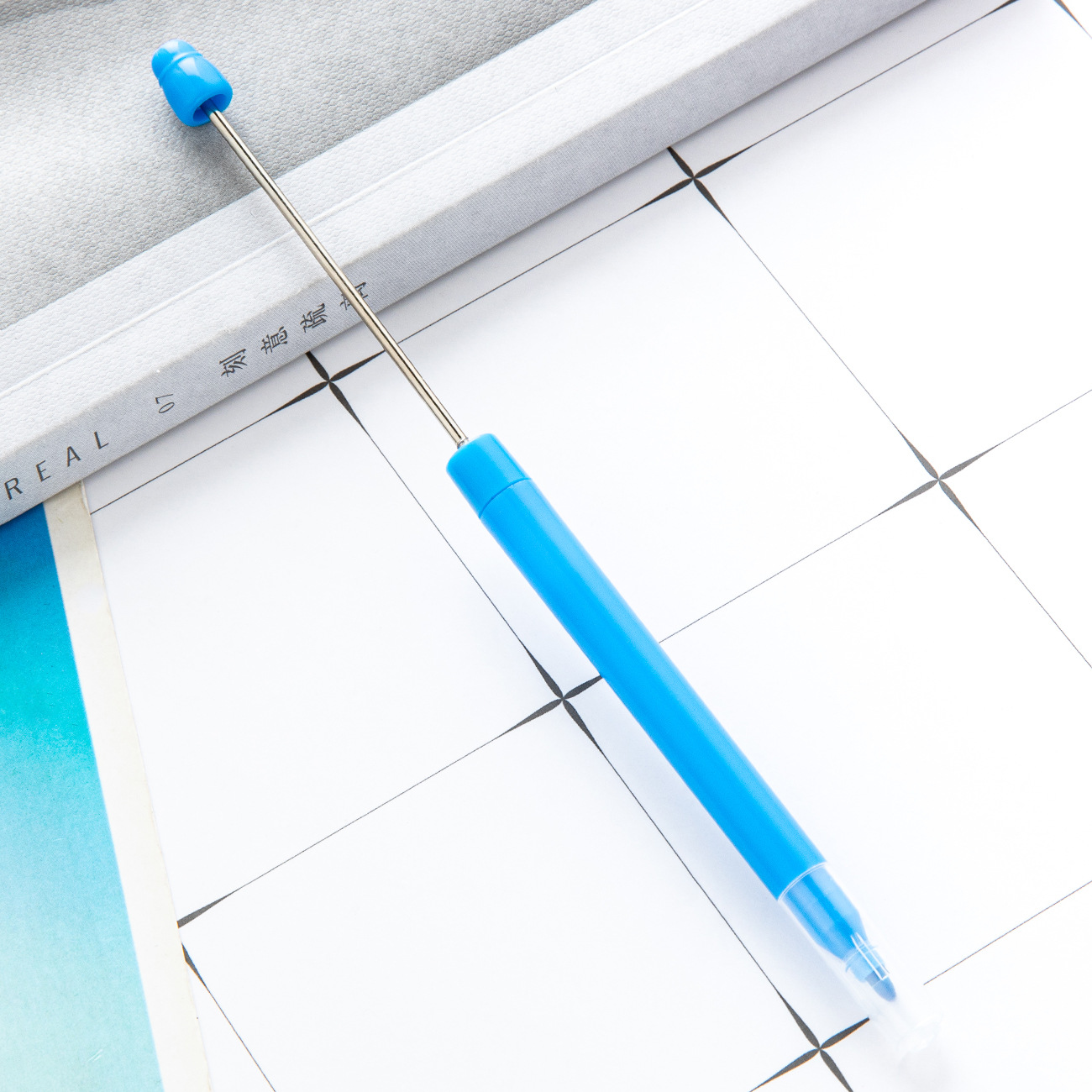 Fabricantes de acuarela de plástico al por mayor pintores de acuarela para niños graffiti pincel de dibujo manual DIY cuentas acuarela