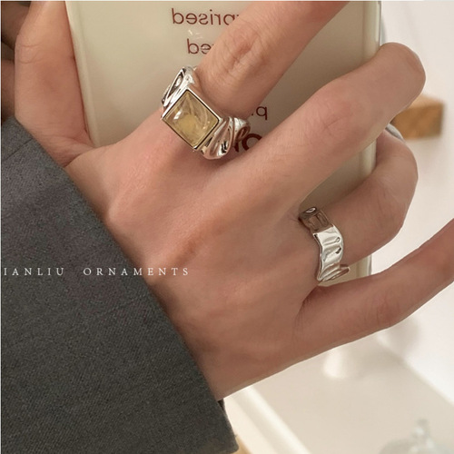 All-match Irregular Twisted Wire Cubic Sugar Ring for Women, Niche Fashionable and Unique Ring, Simple Open-End Adjustable Ring for the Index Finger
