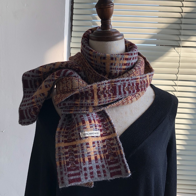 Women's Retro Lattice Knit Scarf display picture 6