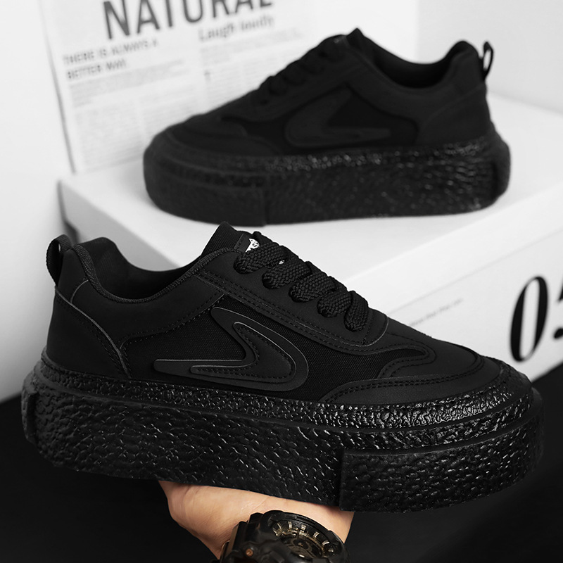 Nuevos zapatos de hombre de verano coreano de moda universal zapatos blancos para hombres zapatos casuales al aire libre zapatos de lona zapatos de moda zapatos para hombres