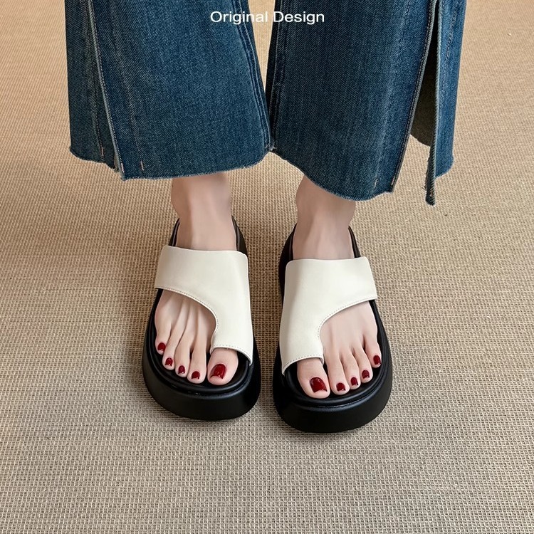 La marea no es sur ~ Chanclas aumentadas de suela gruesa de 5cm para mujer para uso exterior 2025 verano nueva moda casual zapatillas de un pie para mujer