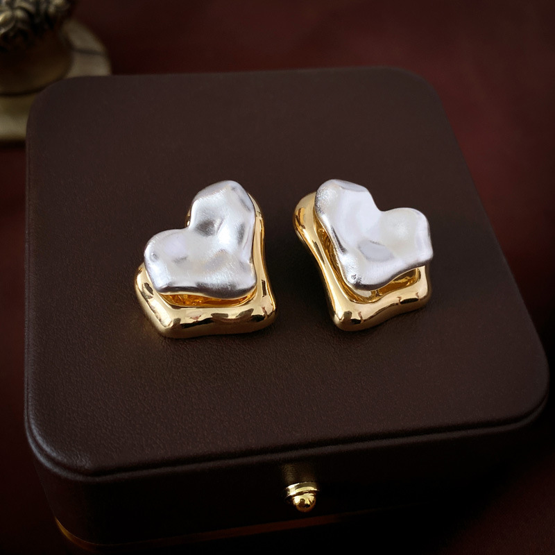 1 Pair IG Style Simple Style Heart Shape Plating Inlay Copper Pearl Ear Studs display picture 5