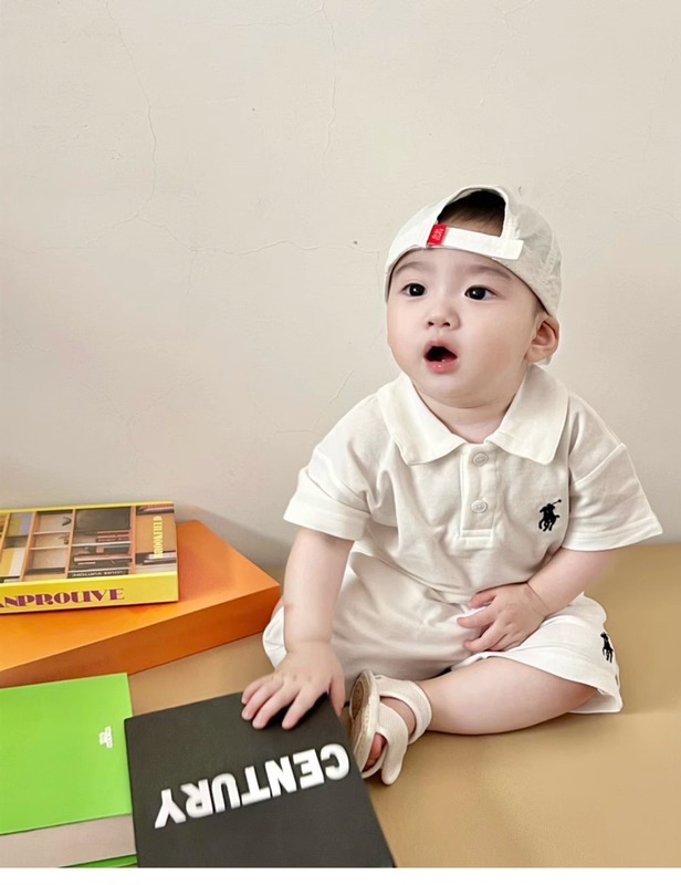 赤ちゃんの夏の薄いスーツの男の子の赤ちゃんの夏服の子供のファッションの半袖poloシャツのtシャツの半ズボンの洋風の2|undefined