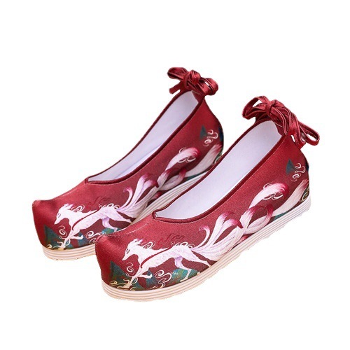 Light given summer cloud nine-tailed fox Fairy Hanfu Shoes increased female in ancient Ming made old Beijing cloth shoes embroidered shoes with flat sole