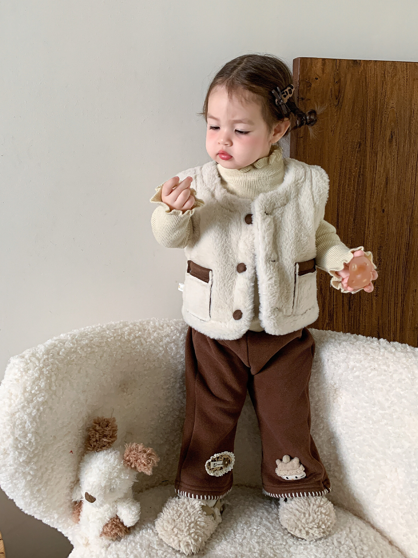 Sugar Pear ropa infantil de niñas chaleco de invierno de piel de gamuz 2025 nuevo estilo extranjero ropa infantil de doble cara ropa de bebé