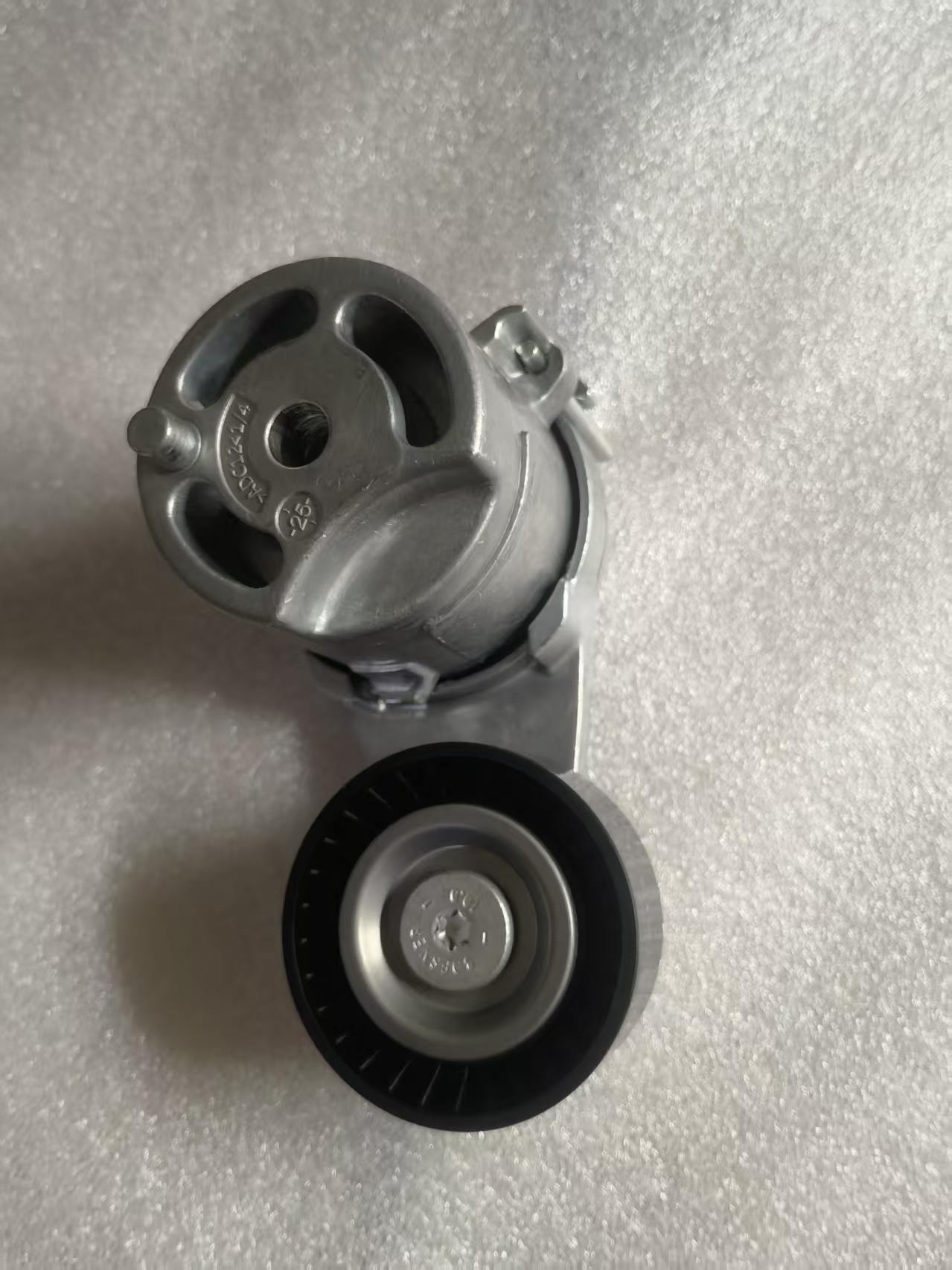 Timing belt tensioner for Ford Ranger 2.0, part number MB3Q-6A228-AA