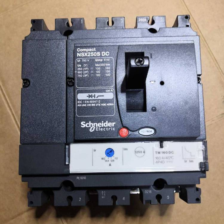 原装 塑壳断路器空气开关EZD100E 3P100A200A~630A总开