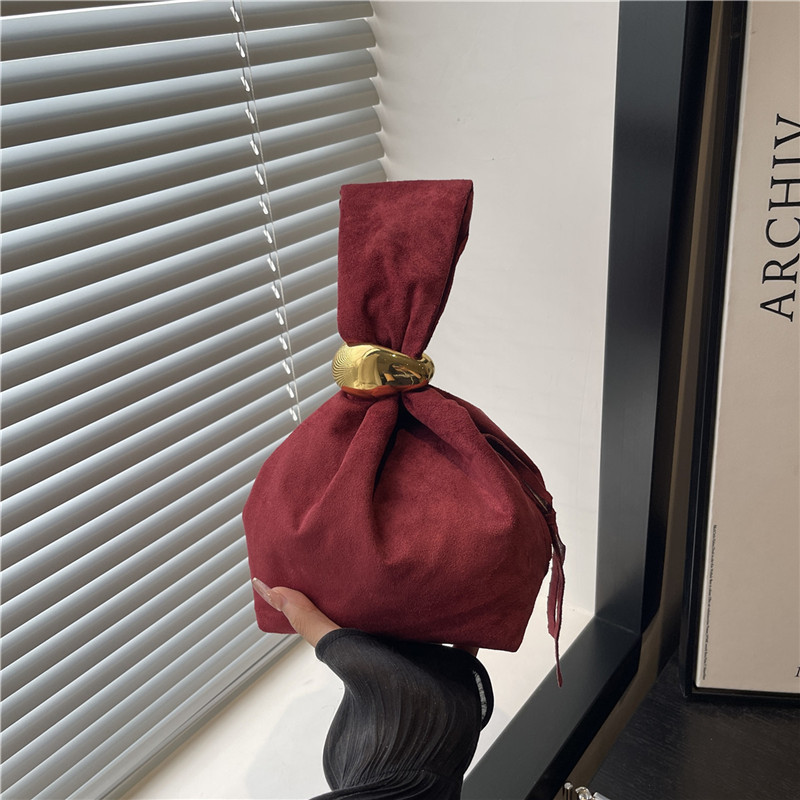 小众设计包包女式2025新款潮秋冬高级感复古流行超火手拎包水桶包|undefined