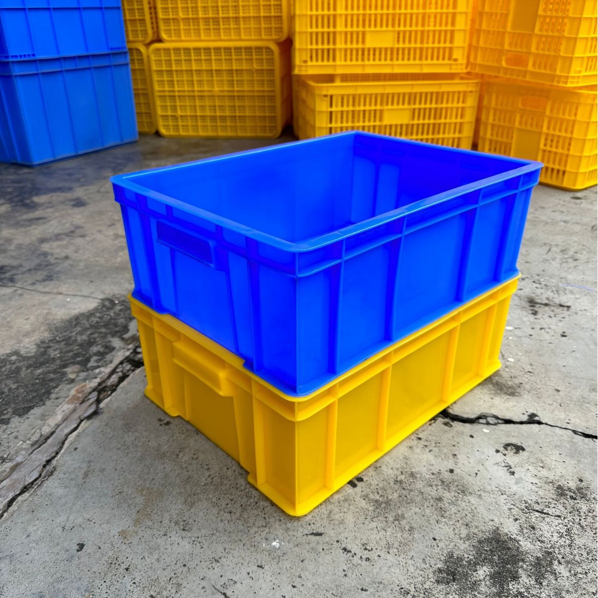 厂家A3#号塑胶周转箱仓库物料箱运输箱PE料加厚物流塑料箱小胶箱