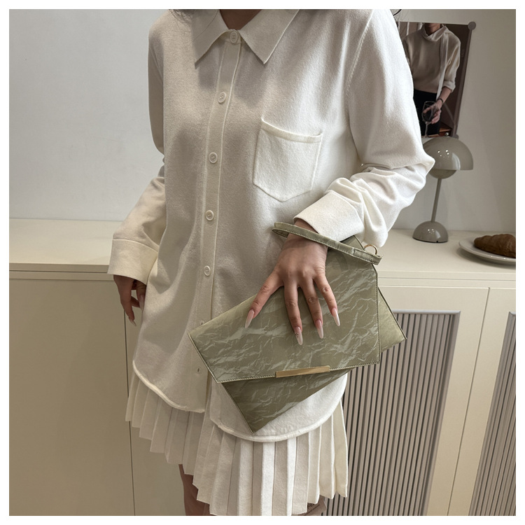 112g Weight Sewing Thread Fashion Element Magnetic Buckle Closure Type Top Handle Strap Type Envelope Bag Bags Type Office, Party Occasion Pu Leather Material Solid Color Pattern All Seasons Season Women's Gender Elegant Style Square Shape Pu Leather Solid Color Sewing Thread Square Clutches 8