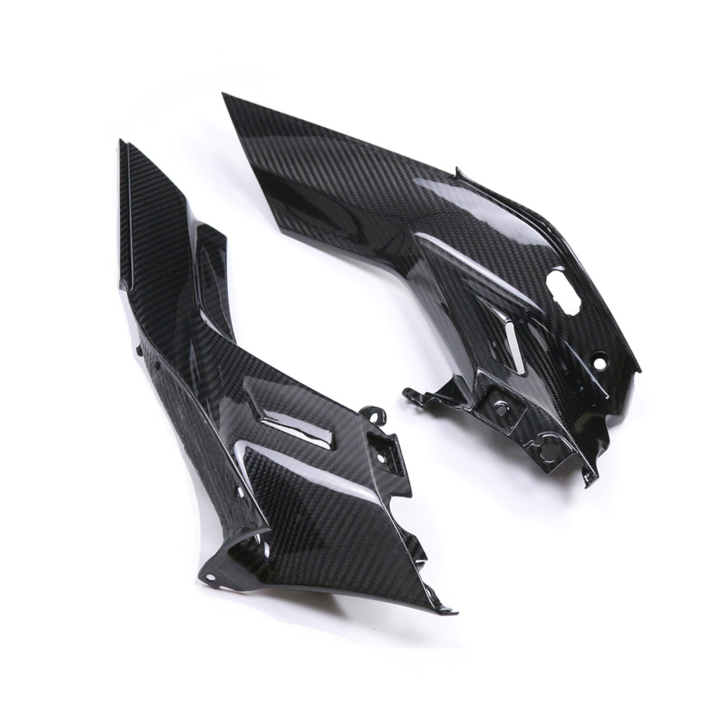 Suitable for CFMOTO spring wind 800NK rhinoceros + motorcycle modified carbon fiber shell parts car body front decorative plate