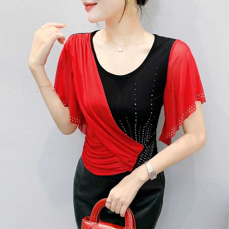 Реальный снимок новой летней модной сетчатой ​​одежды 2025 года с контрастной цветной строчкой и тяжелыми рюшами и стразами, универсальные женские топы с короткими рукавами