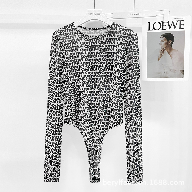 Lace base layer top, letter bodysuit, sexy long-sleeved inner layer, sexy hot girl style.