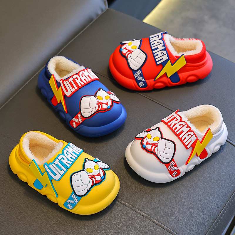 Zapatillas de algodón de invierno para niños, niños, calentamiento impermeable, ropa exterior antideslizante, bolsas de bebés, zapatos de talón de algodón para niños pequeños y medianos