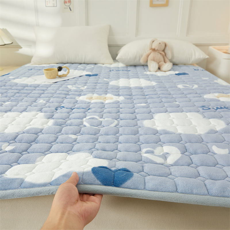 A Class Antibacterial Milk Velvet Mattress Pad Winter Thick Coral Velvet Dorm Single Bed Mattress Home Use Foldable Soft Pad
