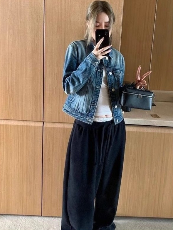 Retro short denim autumn jacket
