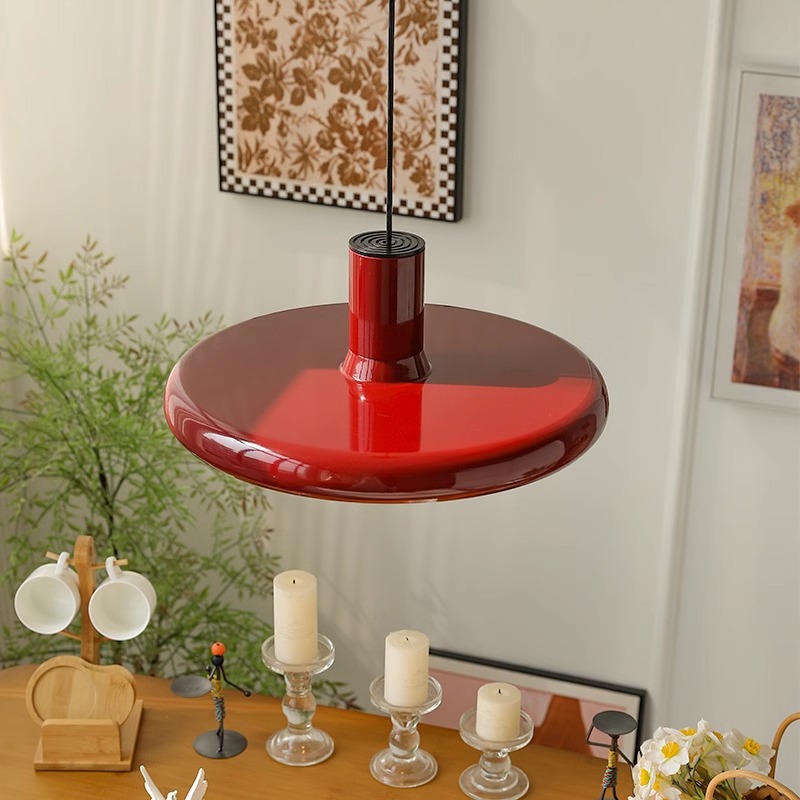 Candelabro de ovnis rojo retro nórdico, barra de salón, mesa de la isla, candelabro de restaurante, luz de ambiente de estilo crema, luz decorativa