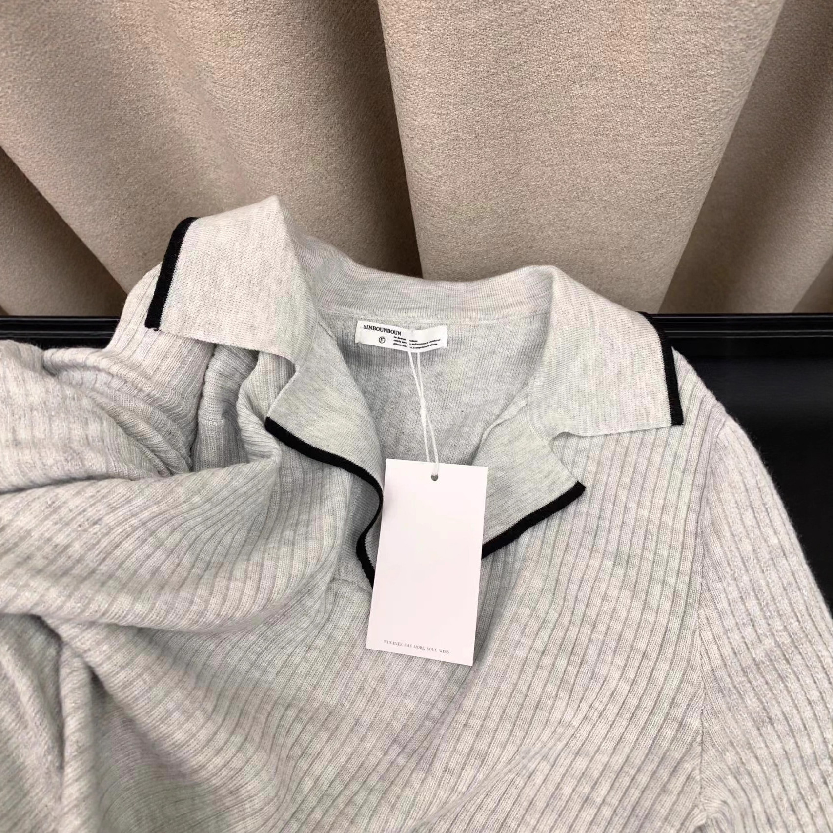 商场撤回～尾货清仓韩系V领长袖上衣初秋套头翻领修身打底针织衫