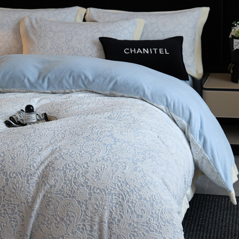 Otoño e invierno engrosado tallado cama de terciopelo de cuatro piezas de colcha de franela de coral sábanas de cama de tres piezas de terciopelo