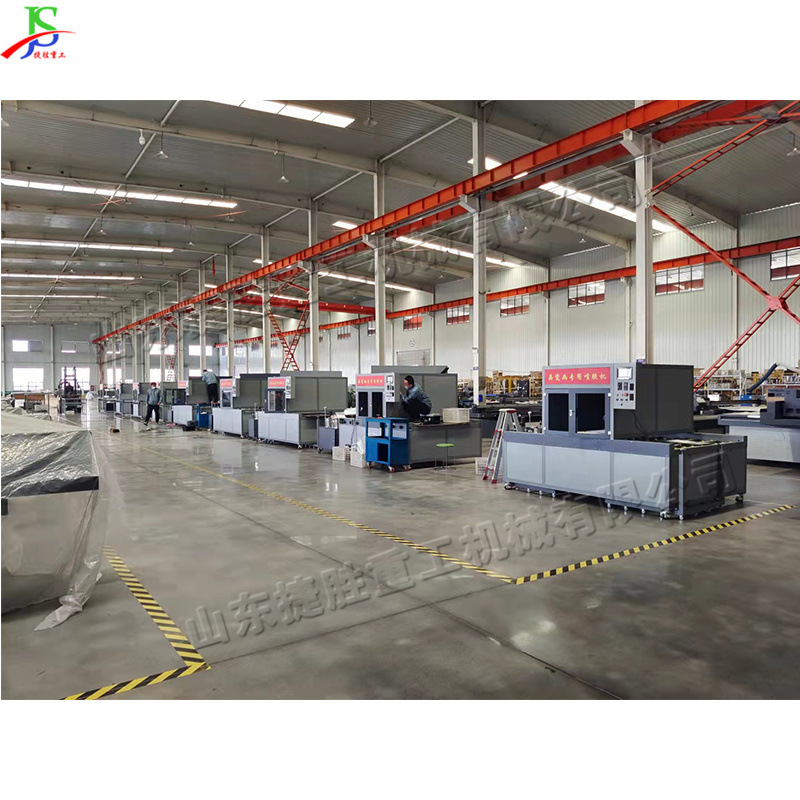 Máquina de pulverización automática de pintura de porcelana cristalina y equipo de recubrimiento de pegamento para pintura mural de decoración de tela de pared