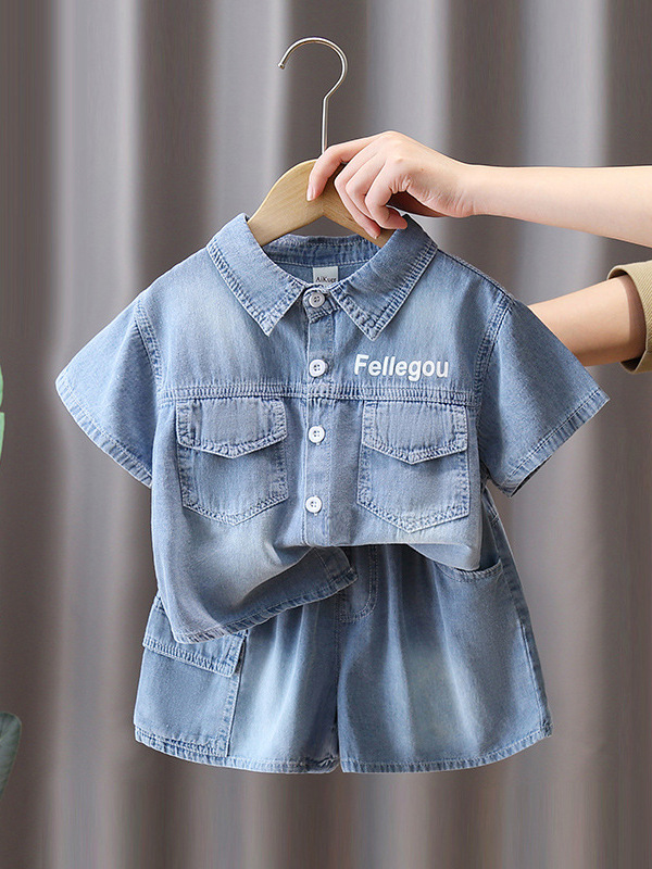 7215 Traje de verano para niños Camisa de mezclilla de color claro de manga corta Traje de dos piezas Hermoso traje para niños Ropa delgada de verano