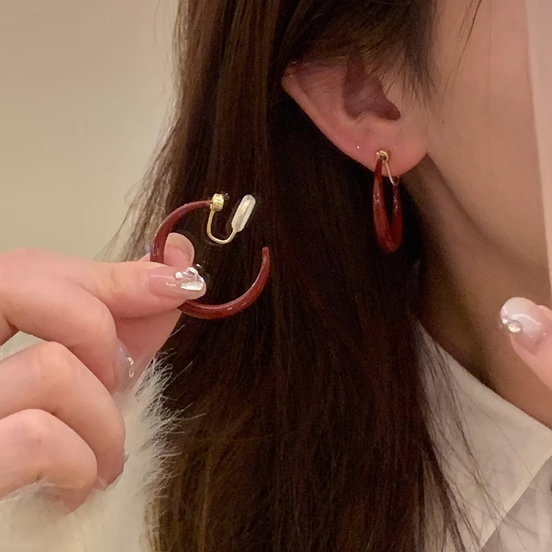Retro Hong Kong style Ankora red earrings autumn and winter flat ring earrings women's high-end earrings feminine earrings earrings