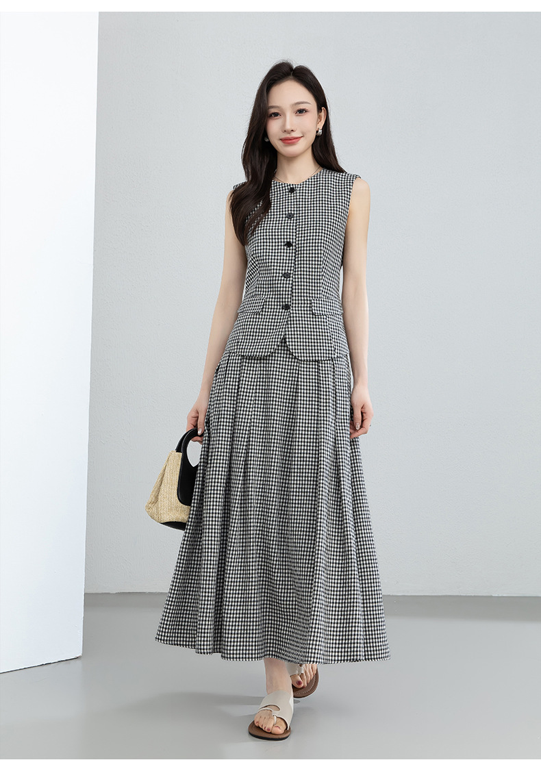 Áo gile nữ cổ tròn kẻ sọc đen trắng phối chân váy linen cạp chun — Áo gi lê - 66080 ô đen trắng chi tiết 19