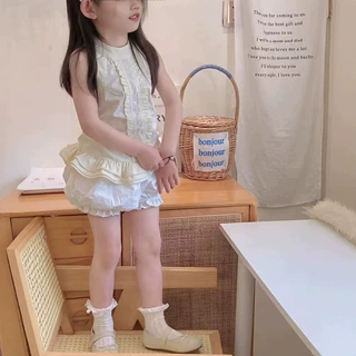 韩版女童套装夏季2026新款童装独特别致花边背心上衣白色花苞短裤