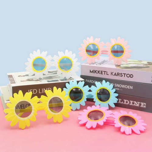 Sunflower Flower Sunglasses for Adults and Children, Birthday Party Gag Photo Prop