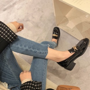 ���ы�Studiolee�F�����朗l�͹�һ�_��СƤЬ�и߸�Ь����