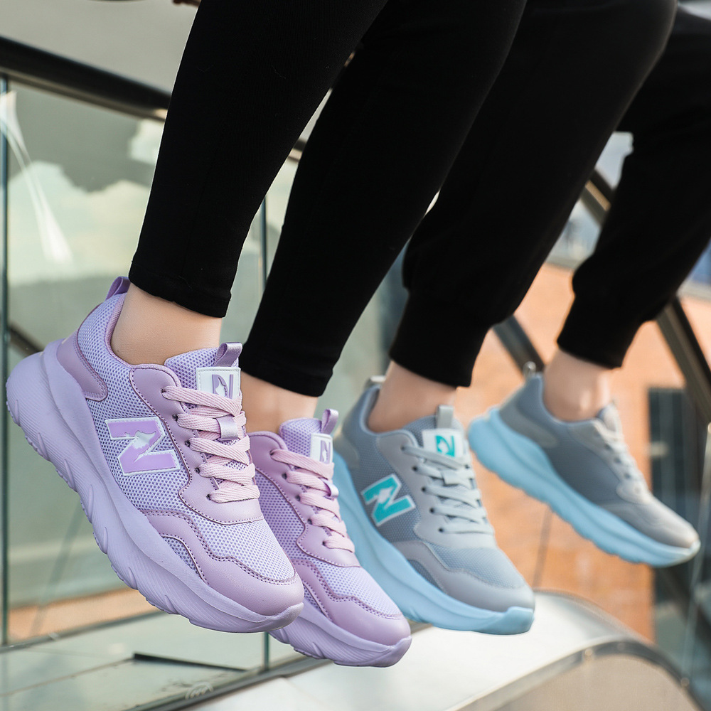 Zapatos casuales de otoño nuevos zapatos de correr al aire libre para hombres y mujeres con malla transpirable y cómodas zapatillas de pareja