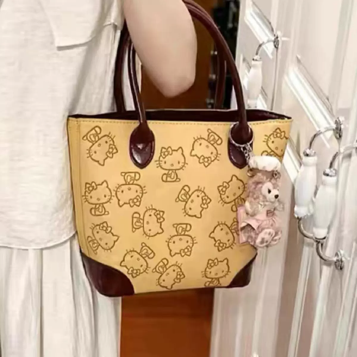 包包女2025中古可爱HelloKitty拼接手提包PU百搭通勤托特包水桶包