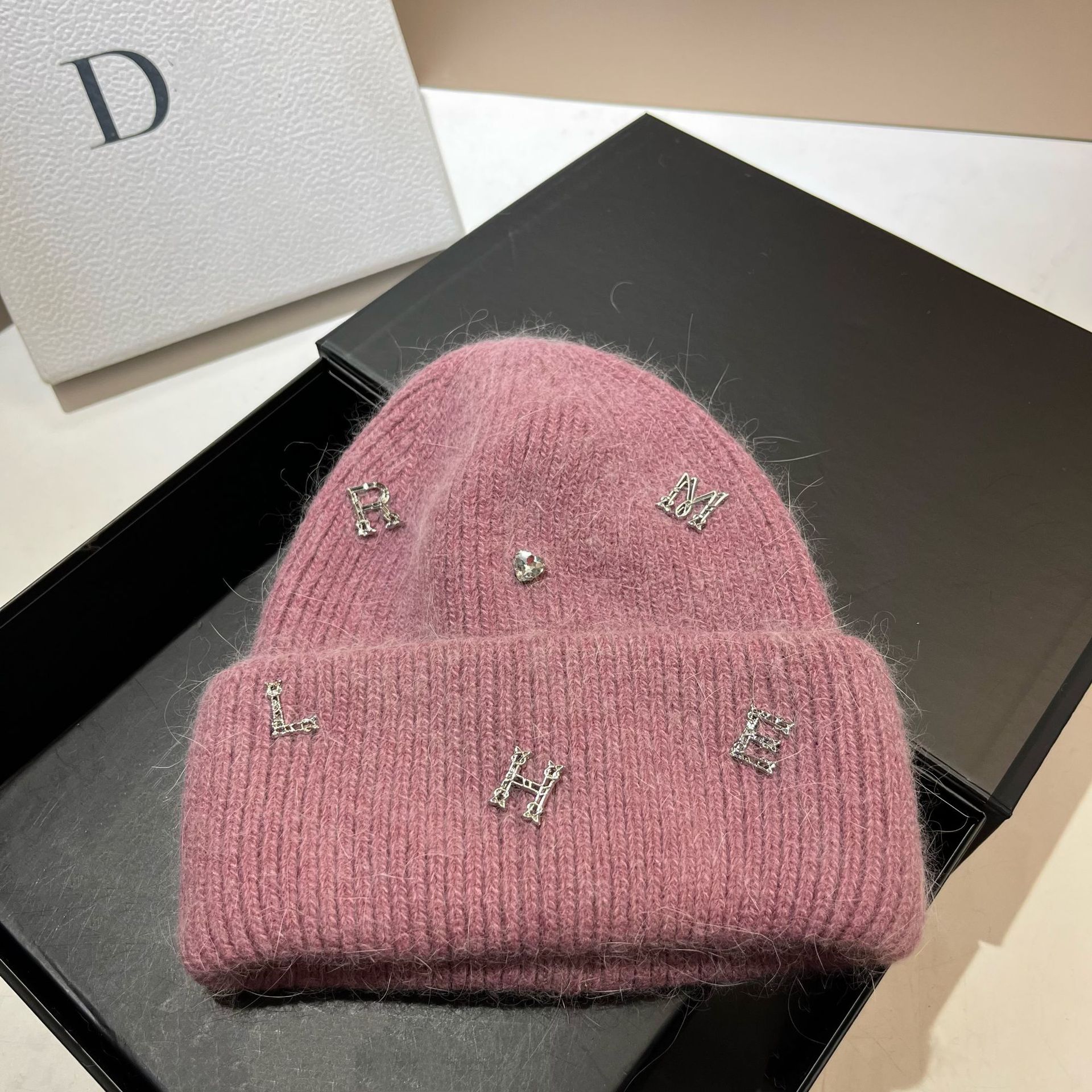 [Rabbit Hair] Winter Nordic enlarged and elongated double folded face small knitted Korean version letter warm ear_voghion.com