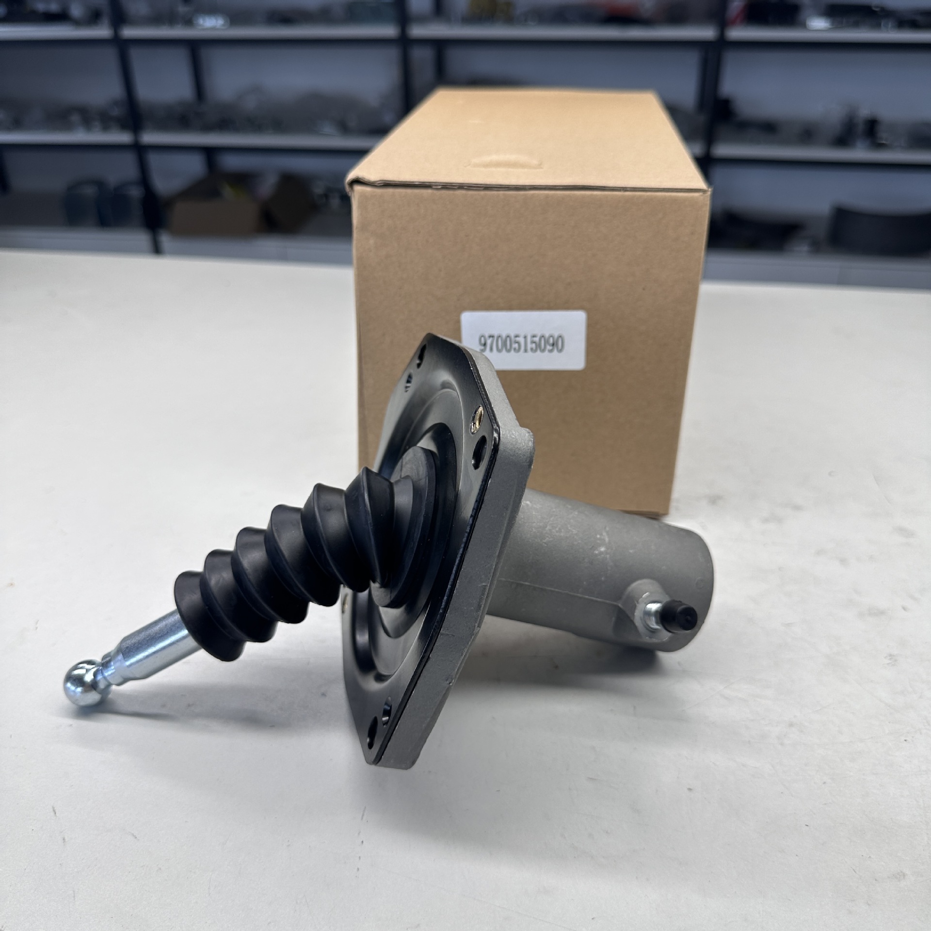 20857742 9700515090 Suitable for Volvo Air System  Cylinder