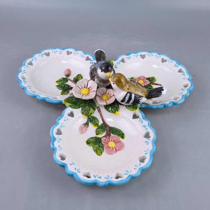 Decoración del hogar pastoral de estilo europeo Plato de tres compartimentos Plato separado de conejo y pájaro Plato de frutas secas Mesa de centro Mesa de comedor Plato de almacenamiento