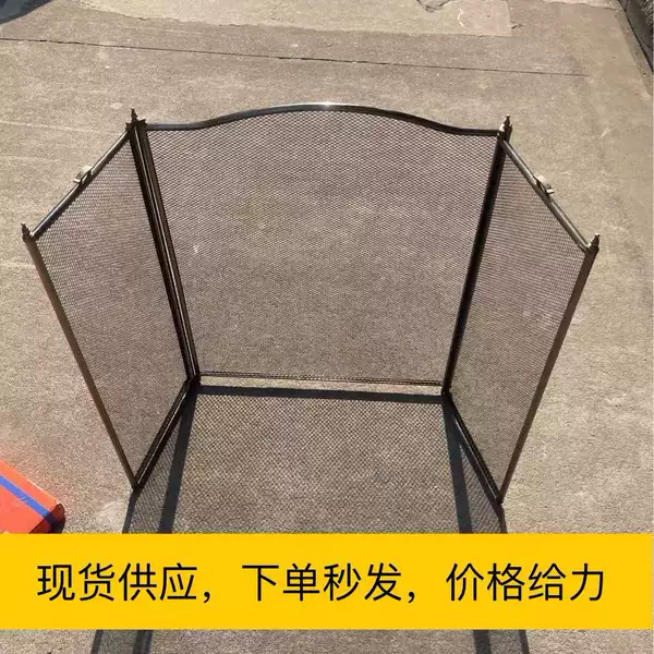 European Iron Foldableing Vertical Fireplace Cover Screen Anti-Scalding Isolation Net Metal Fireplace Guardrail Partition Retro