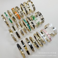 国境を越えた新型チタン鋼ブレスレットファッション個性ステンレス水洗いしても色が落ちないバヨネット口口輪メーカー卸売り